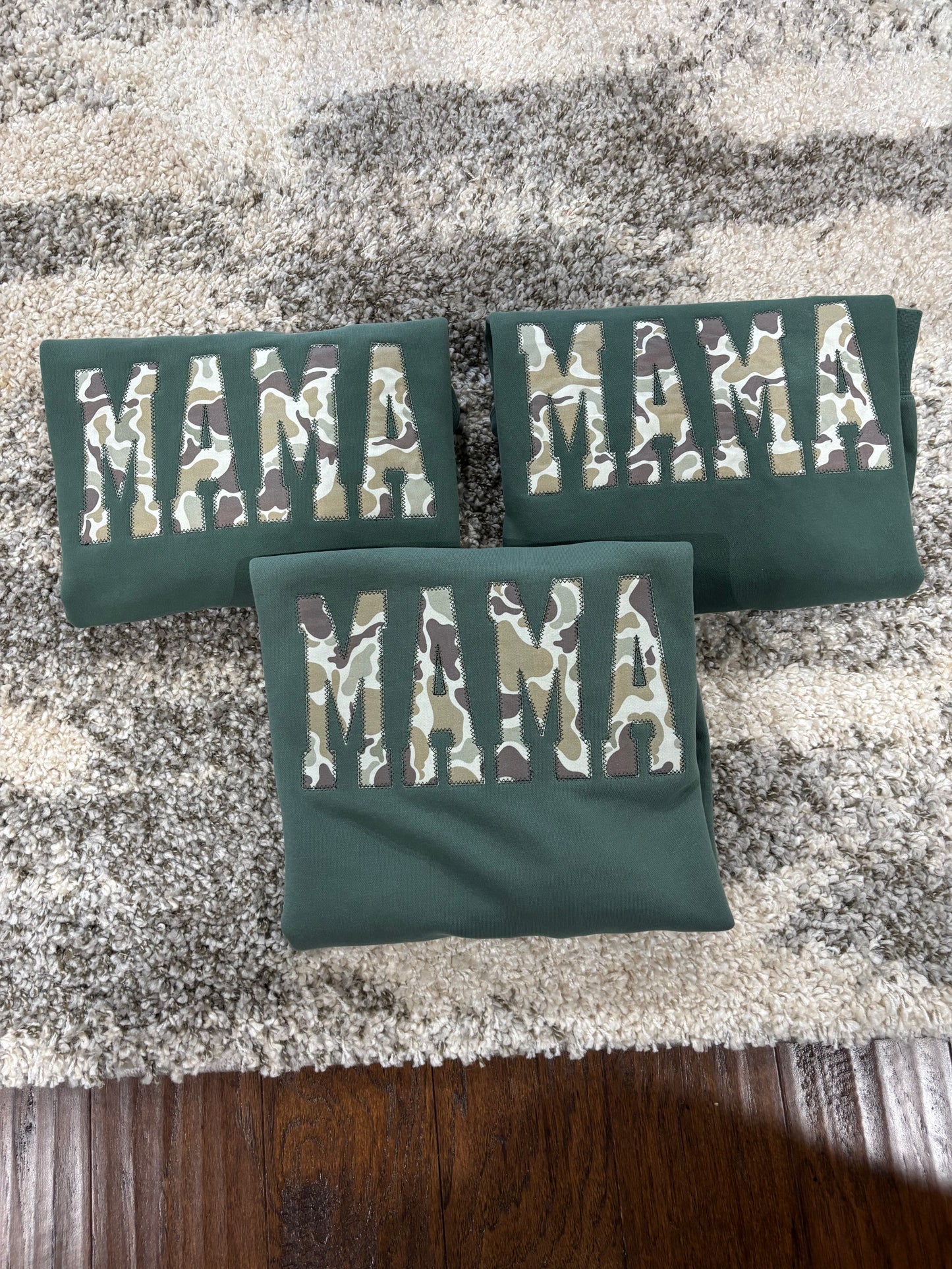 Mama Camo Independent Sweatshirt